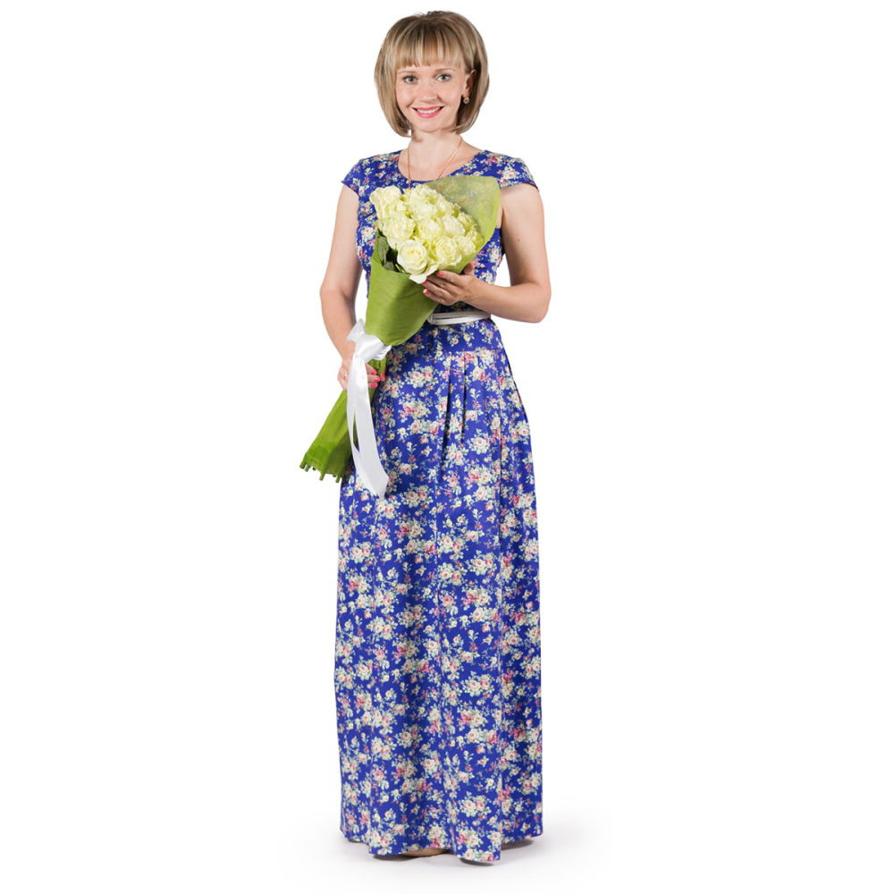 Букет из 15 белых роз в фетре