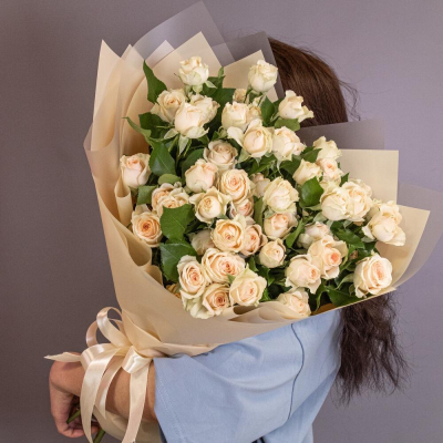 Букет «Персик» – пышные кустовые розы нежно-персикового оттенка Нефтегорск Челябинская область