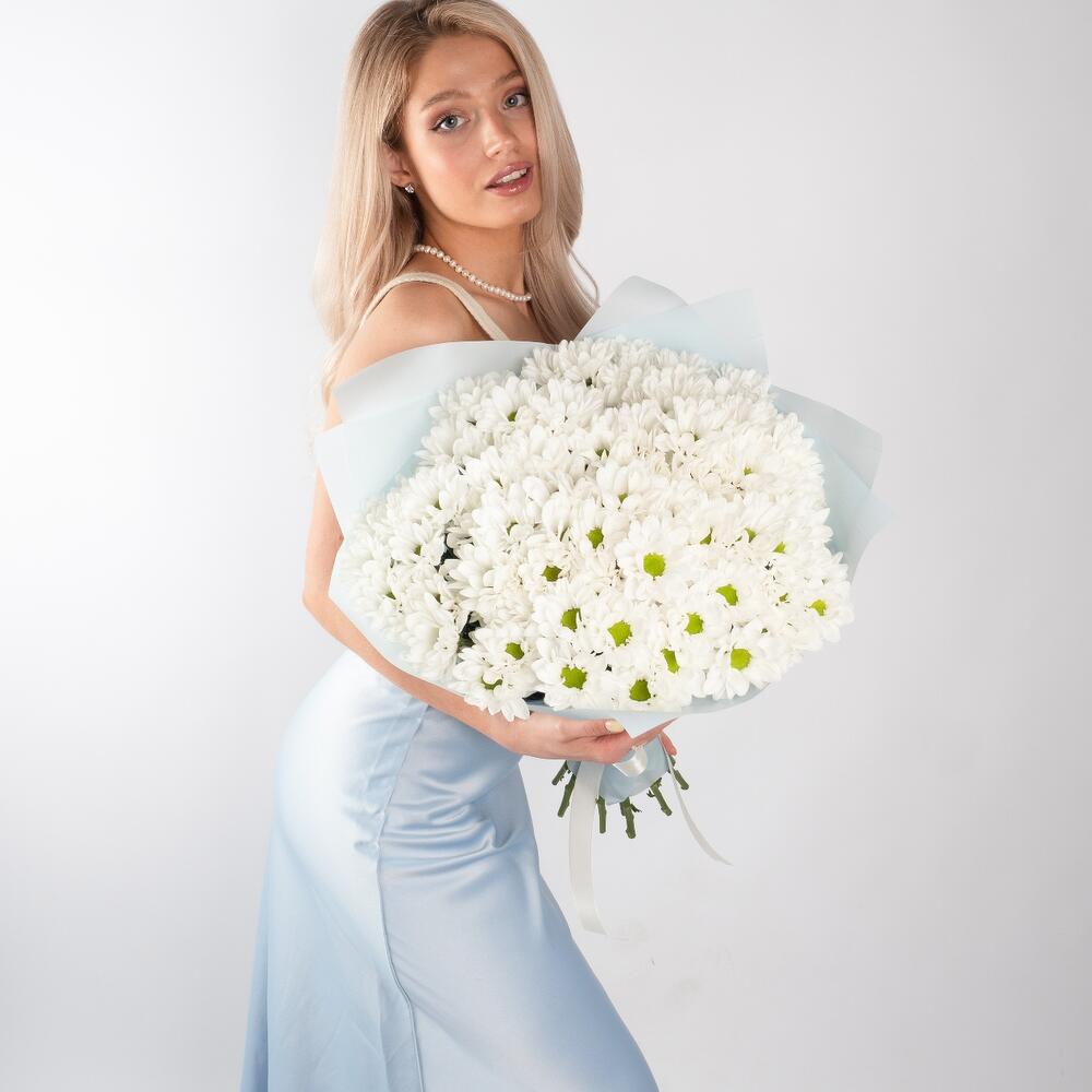 Букет «Ромашковое чудо» – летнее настроение в белых хризантемах Нефтегорск Челябинская область