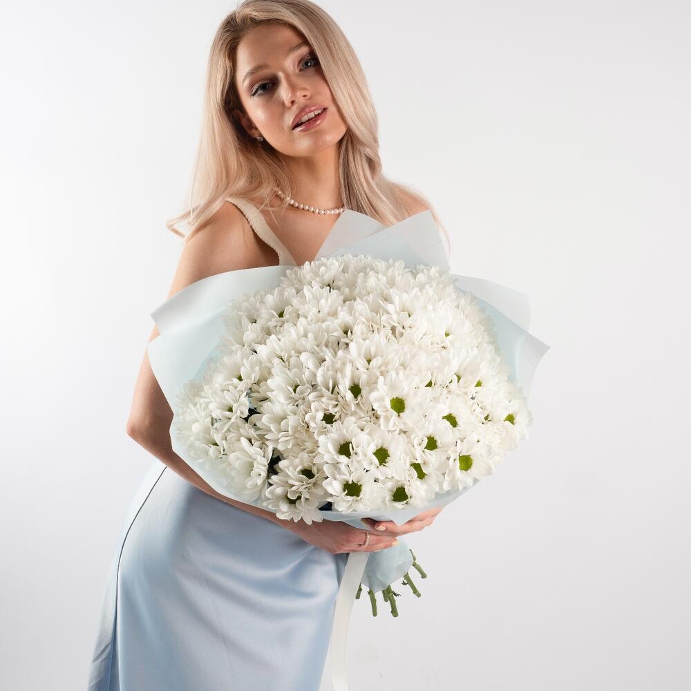 Букет «Ромашковое чудо» – летнее настроение в белых хризантемах Нефтегорск Челябинская область