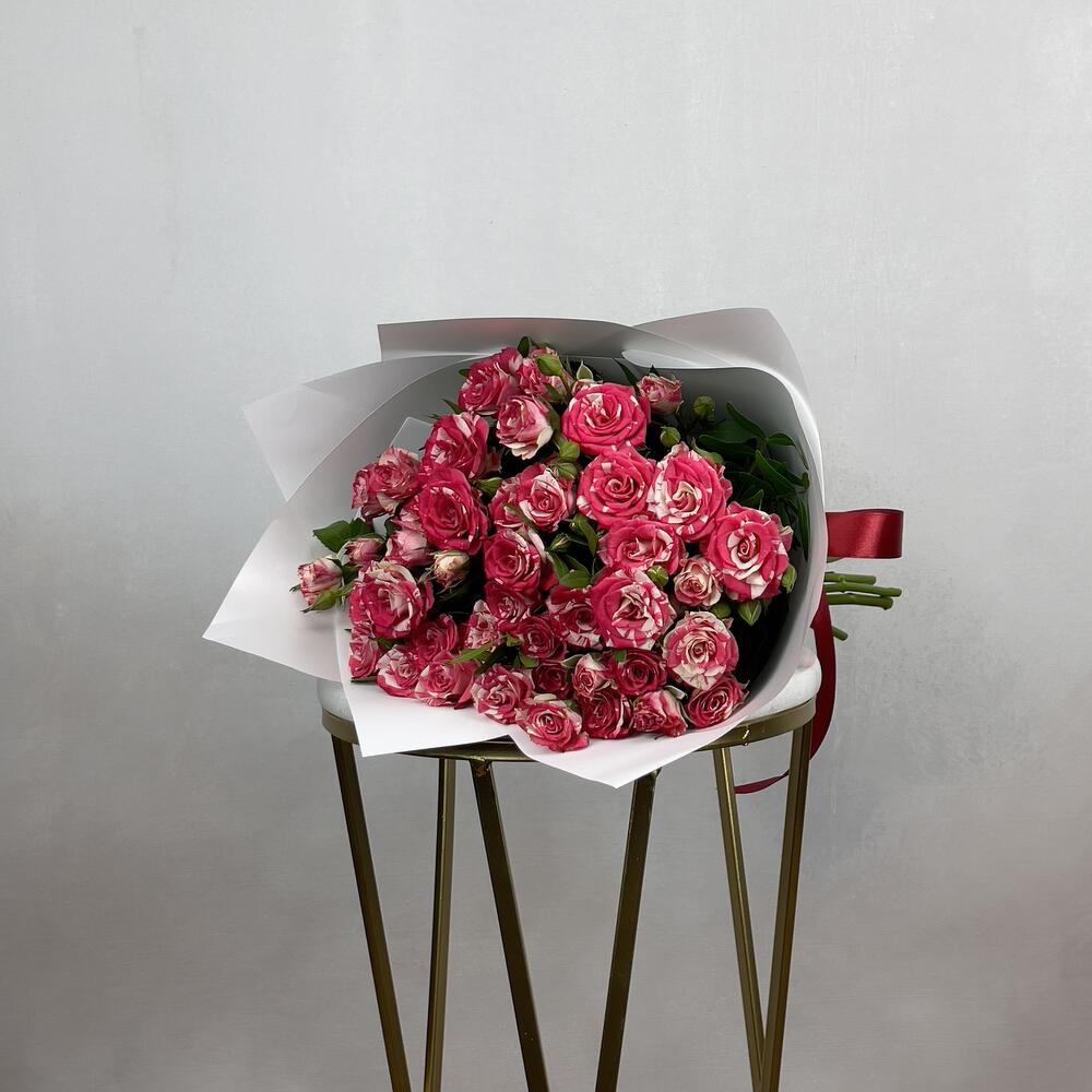 Букет «Фейерверк» – 9 пышных кустовых роз в огненной палитре Нефтегорск Челябинская область